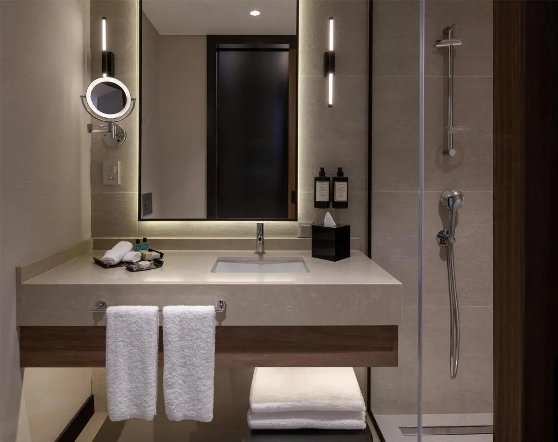 Altunizade Suites Istanbul, Curio Collection By Hilton