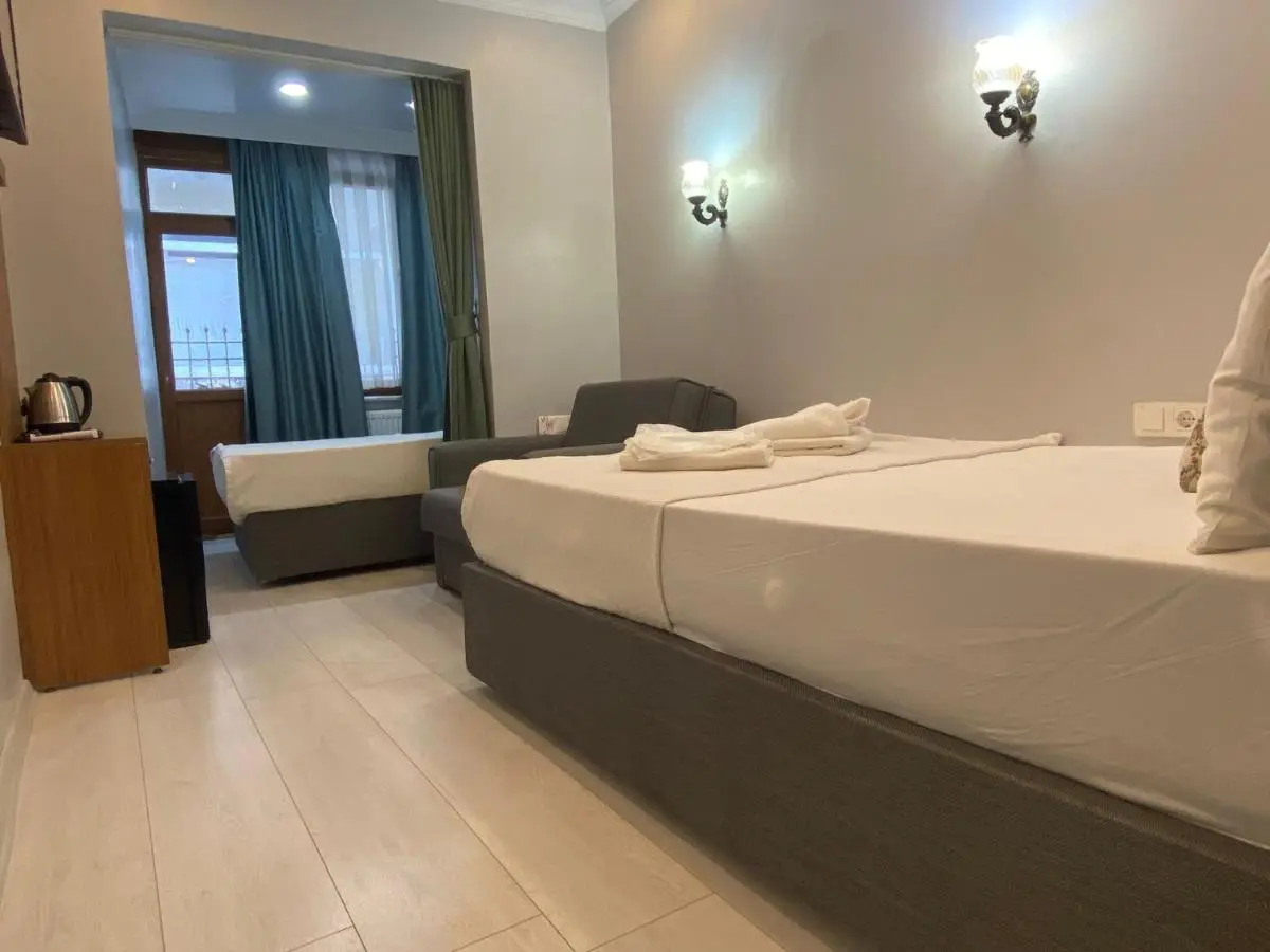 Riverland Suites Apart Hotel