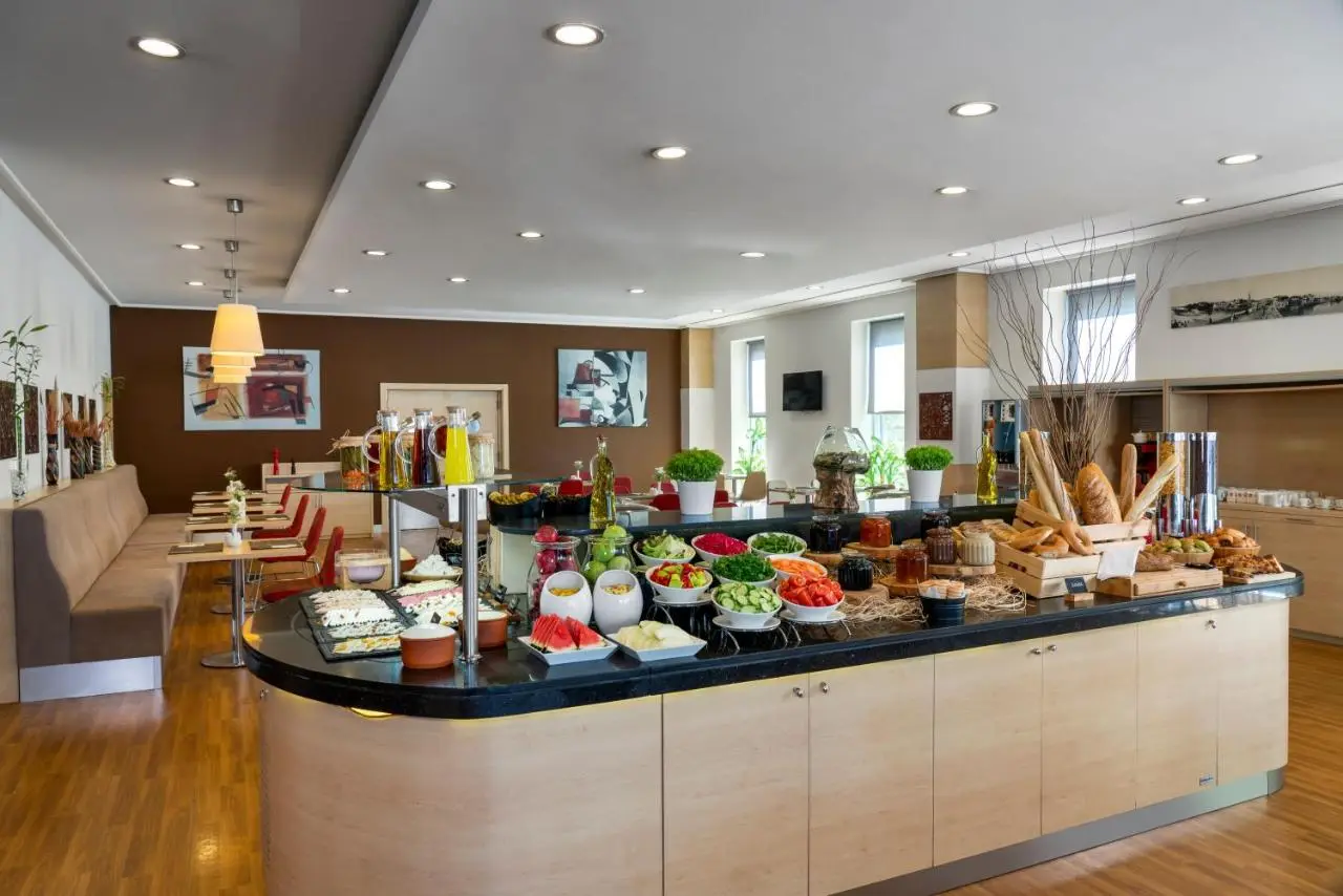 ibis Adana