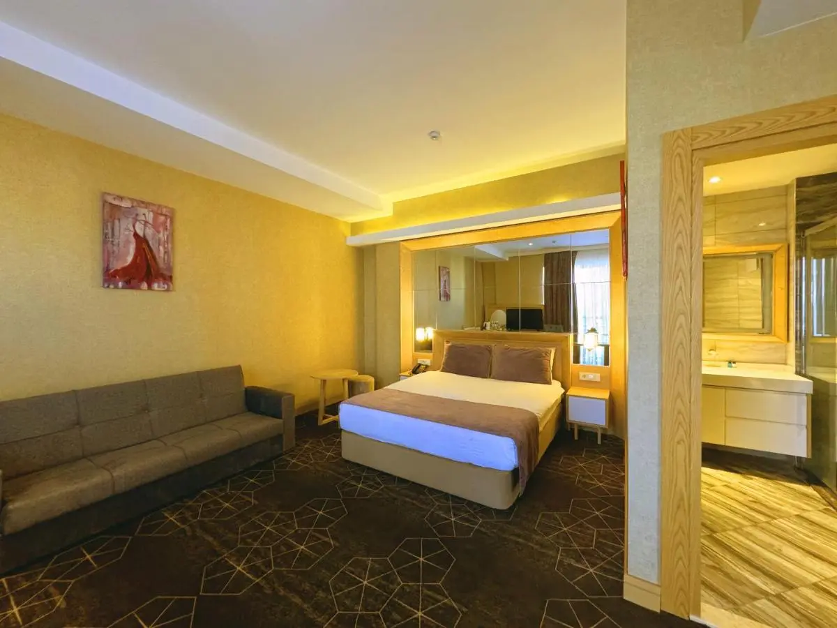 Regal Inn Hotel