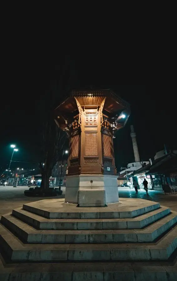 White House Sarajevo "Baščaršija"