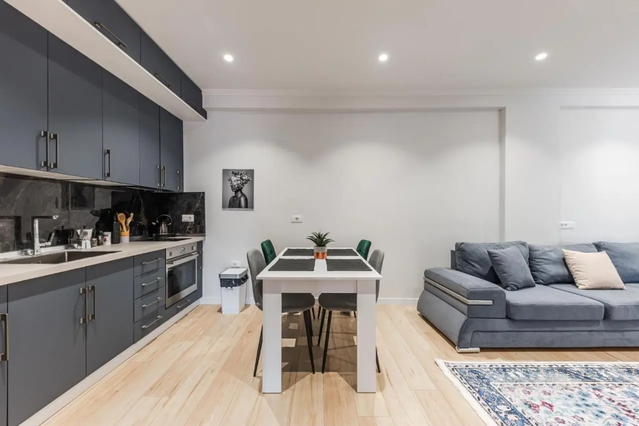 Mumba Apartments by Kondo Stays