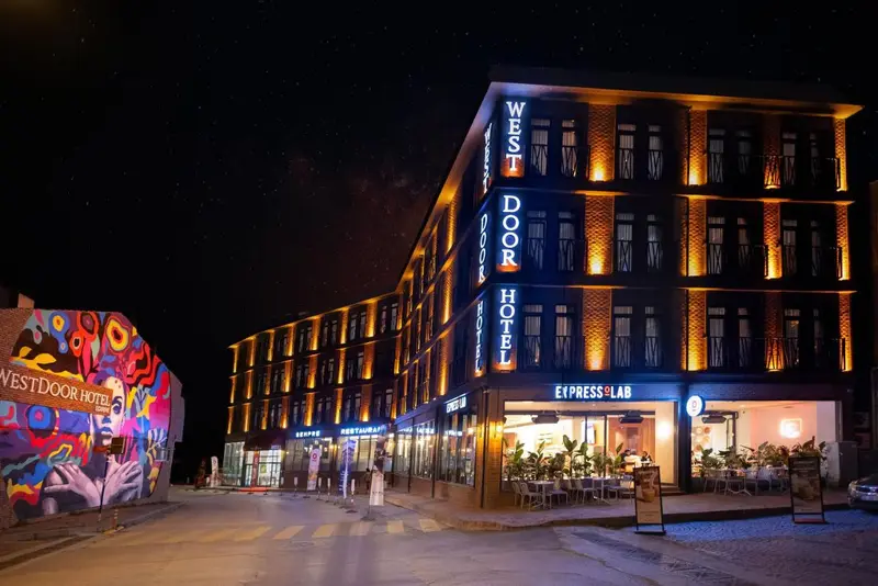 WestDoor Hotel