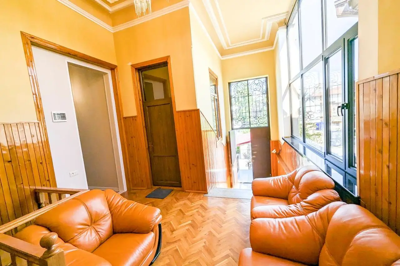 Guest House Sector 30