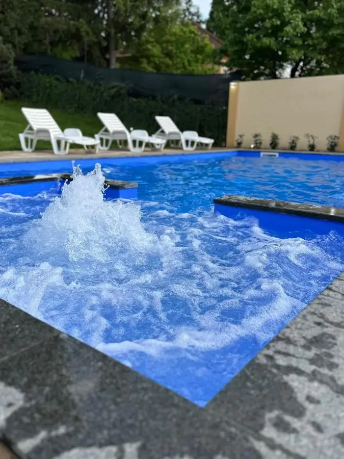 Villa Solis Sarajevo Private Pool Jacuzzi