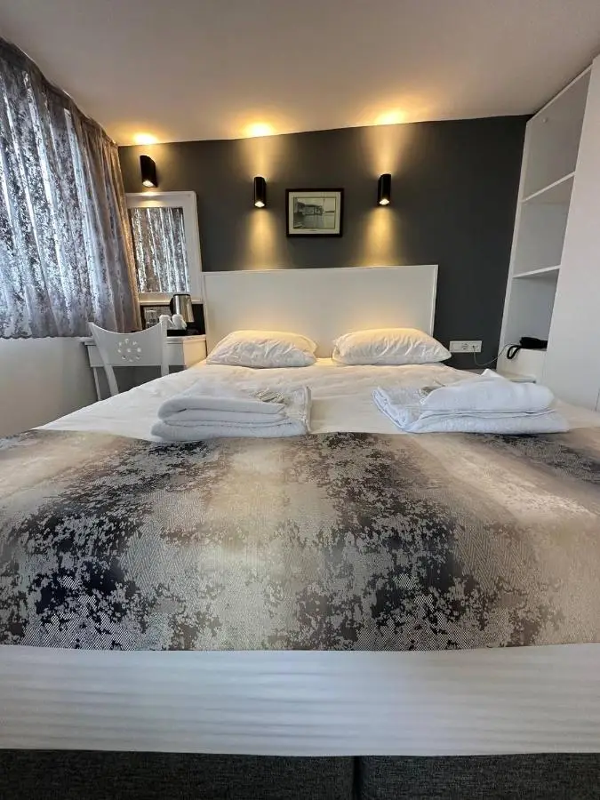 Hanedan Hotel