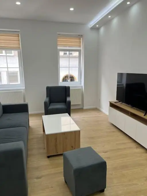 LaaN Apartment