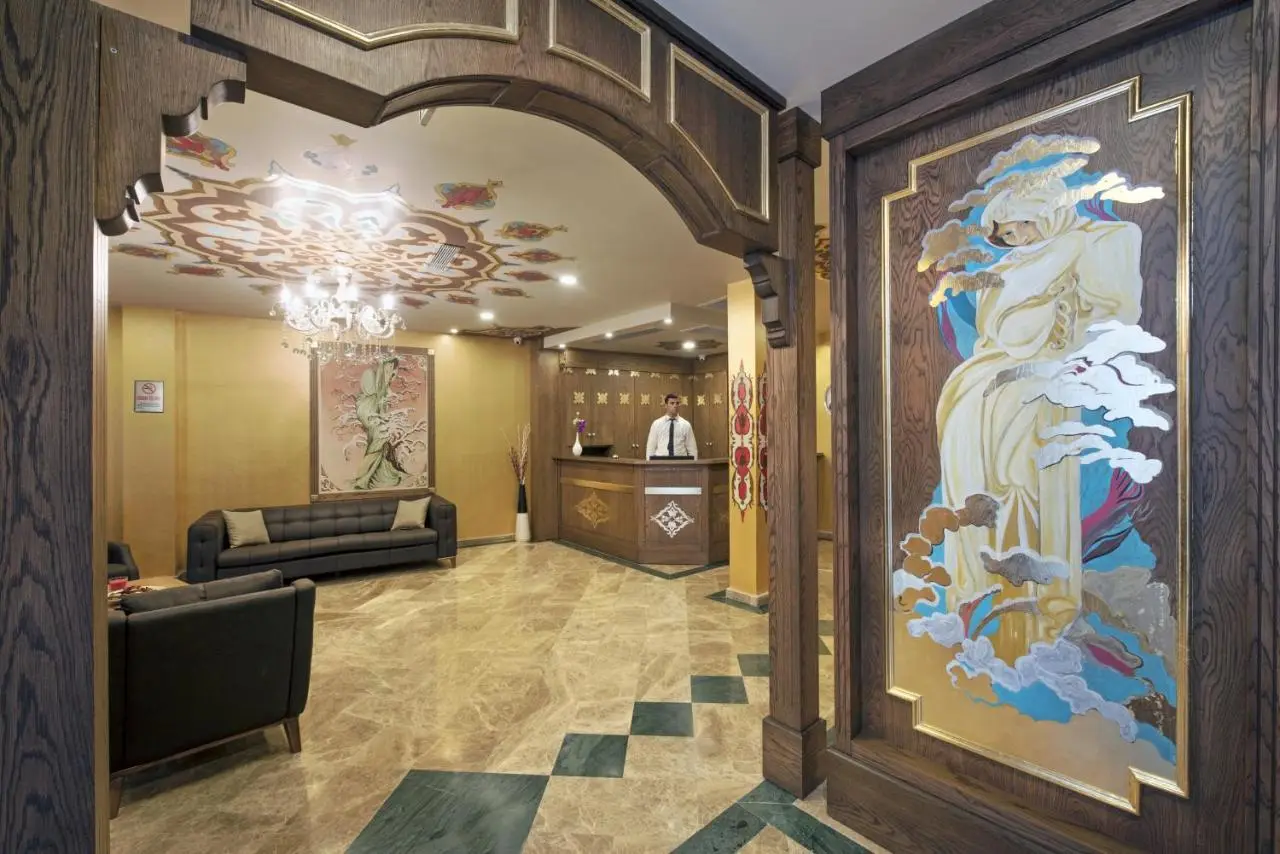 Perapolis Hotel