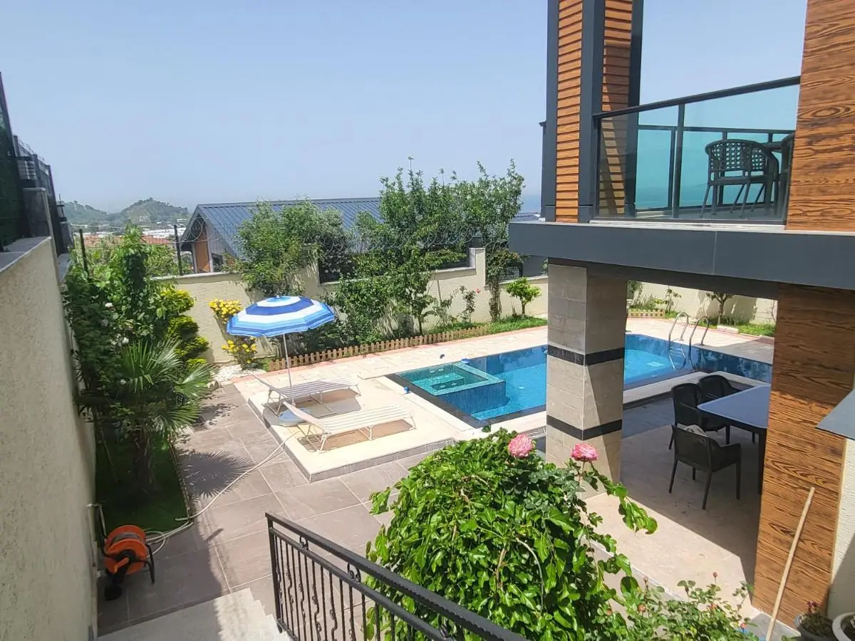 Comfort 4 Bedroom Terrace Villa Yalova sea view