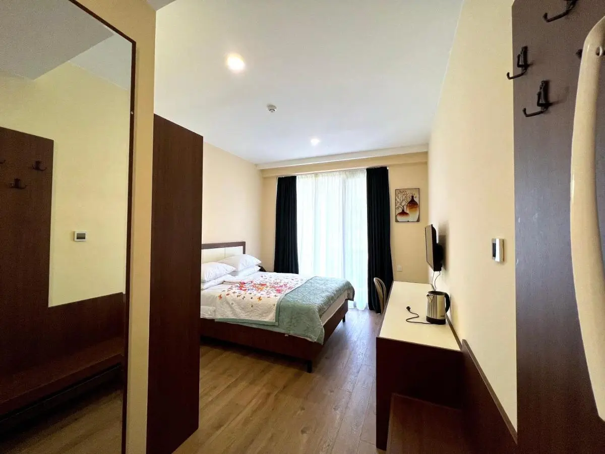 HOTEL WEST TBILISI