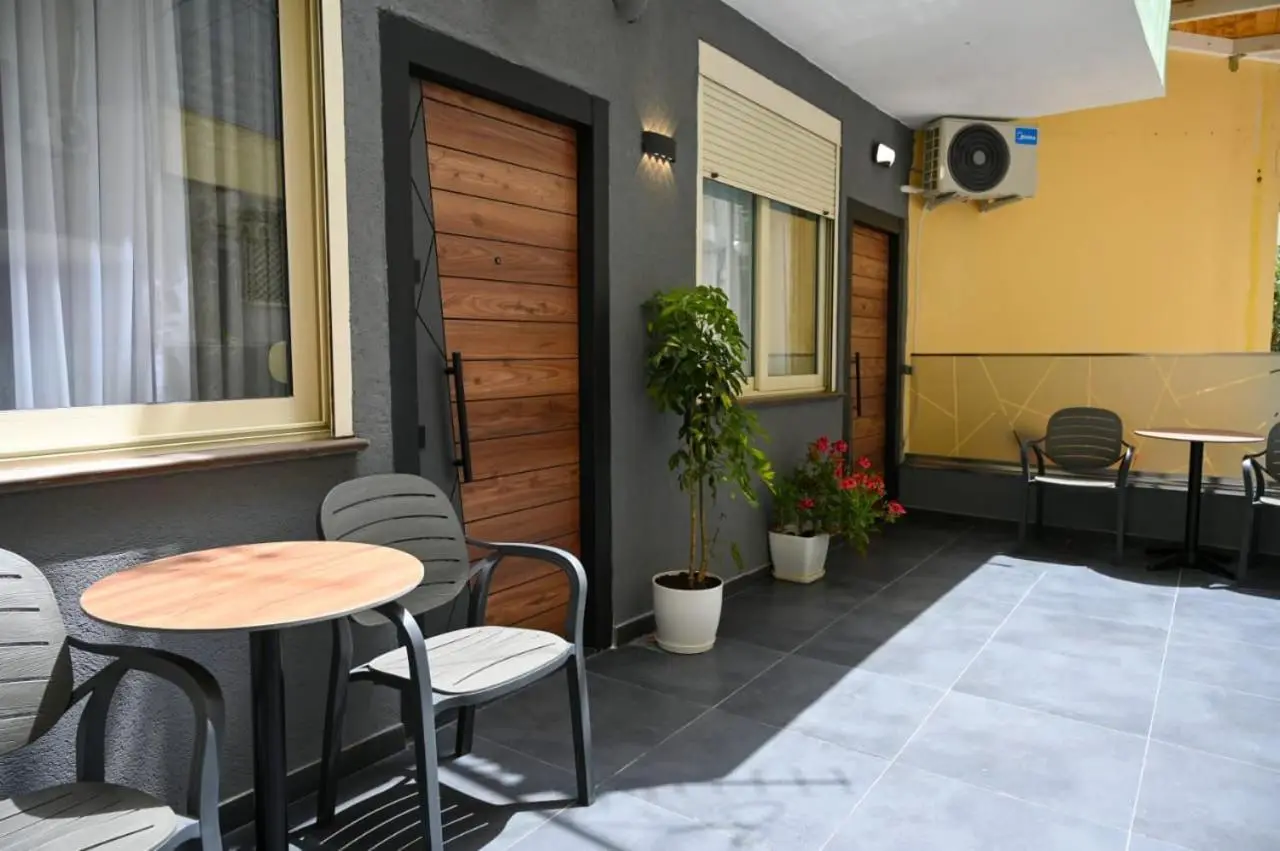 Andi Apartments