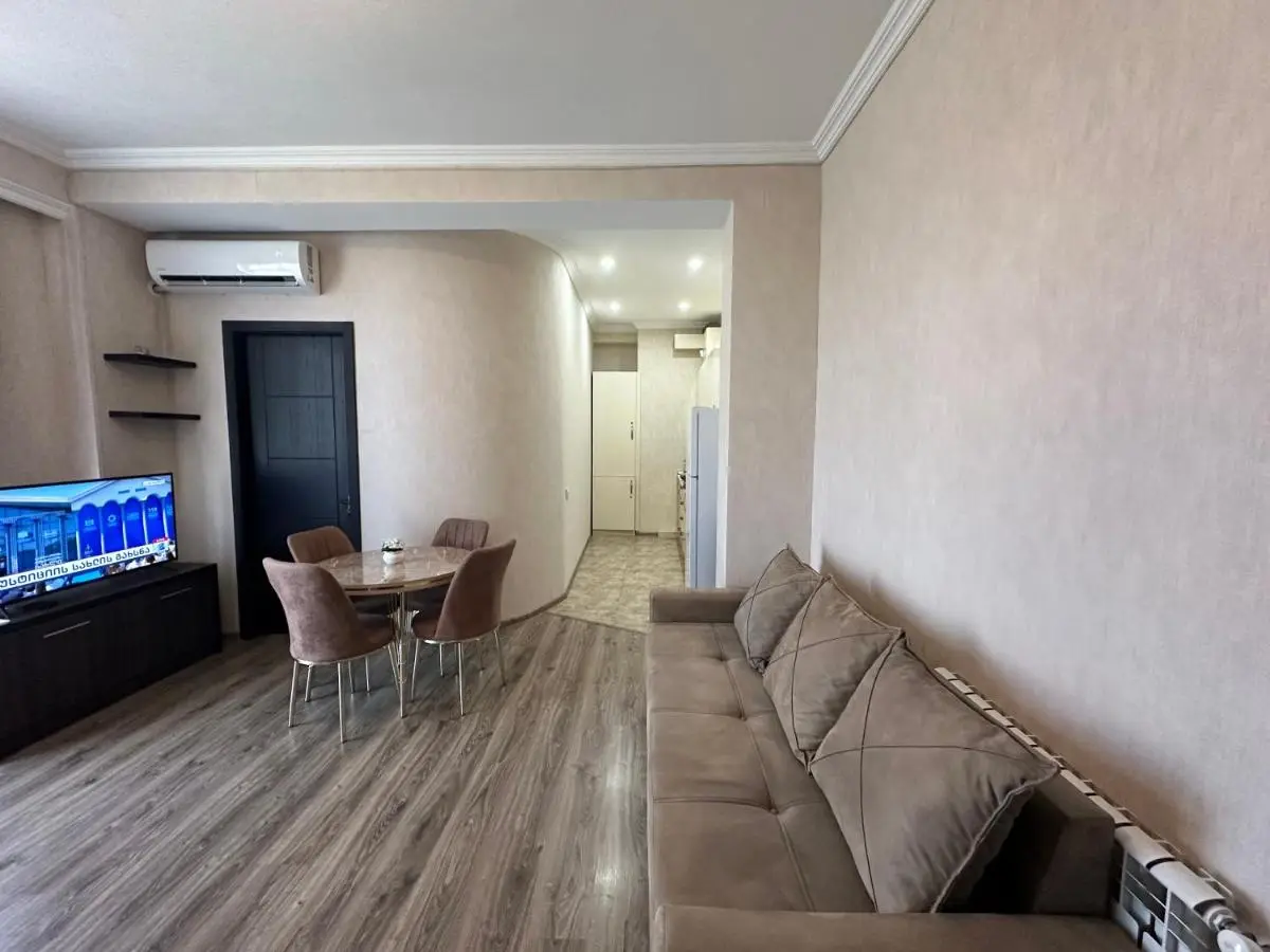 Apartment 45