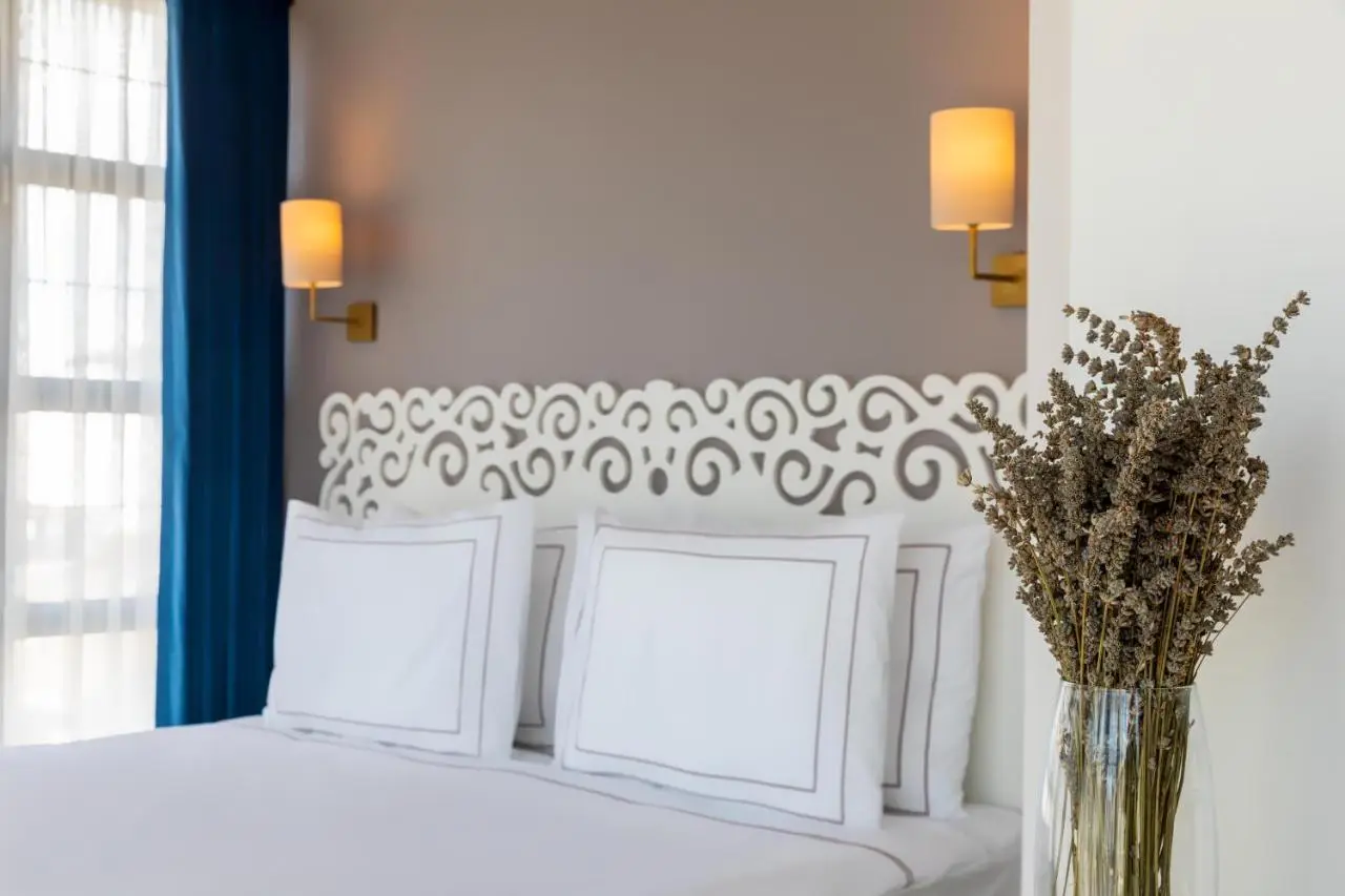 Petros Hotel