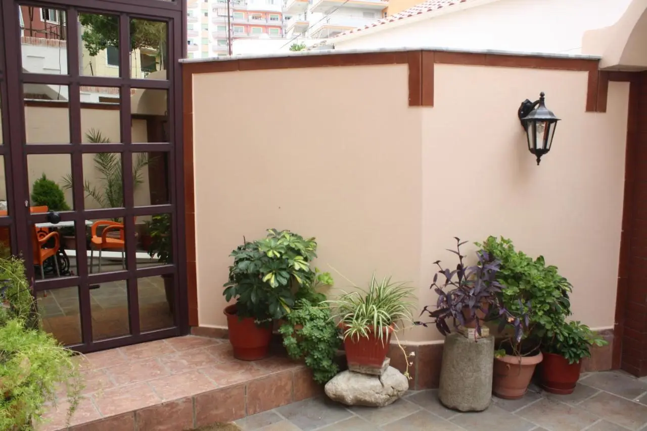 VILLA PEPETO Durres Albania