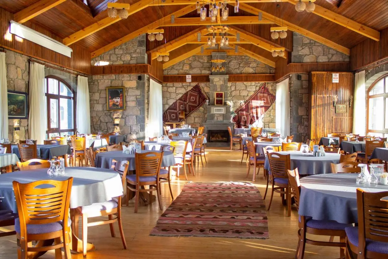 Lake Cildir Lodge