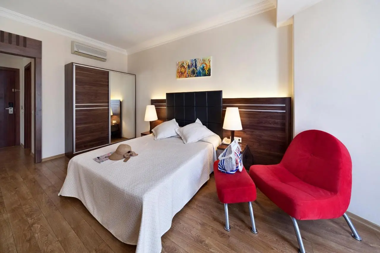 Golden Age Hotel Yalıkavak Bodrum