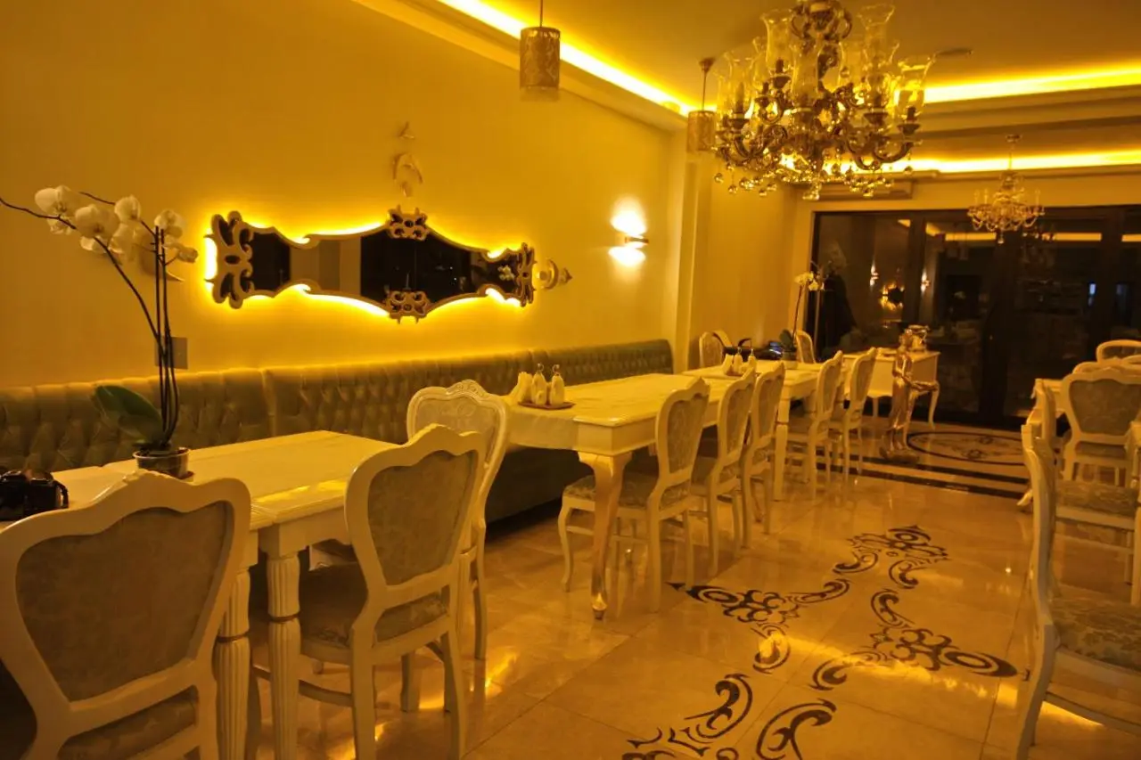 Bab-i Zer Hotel