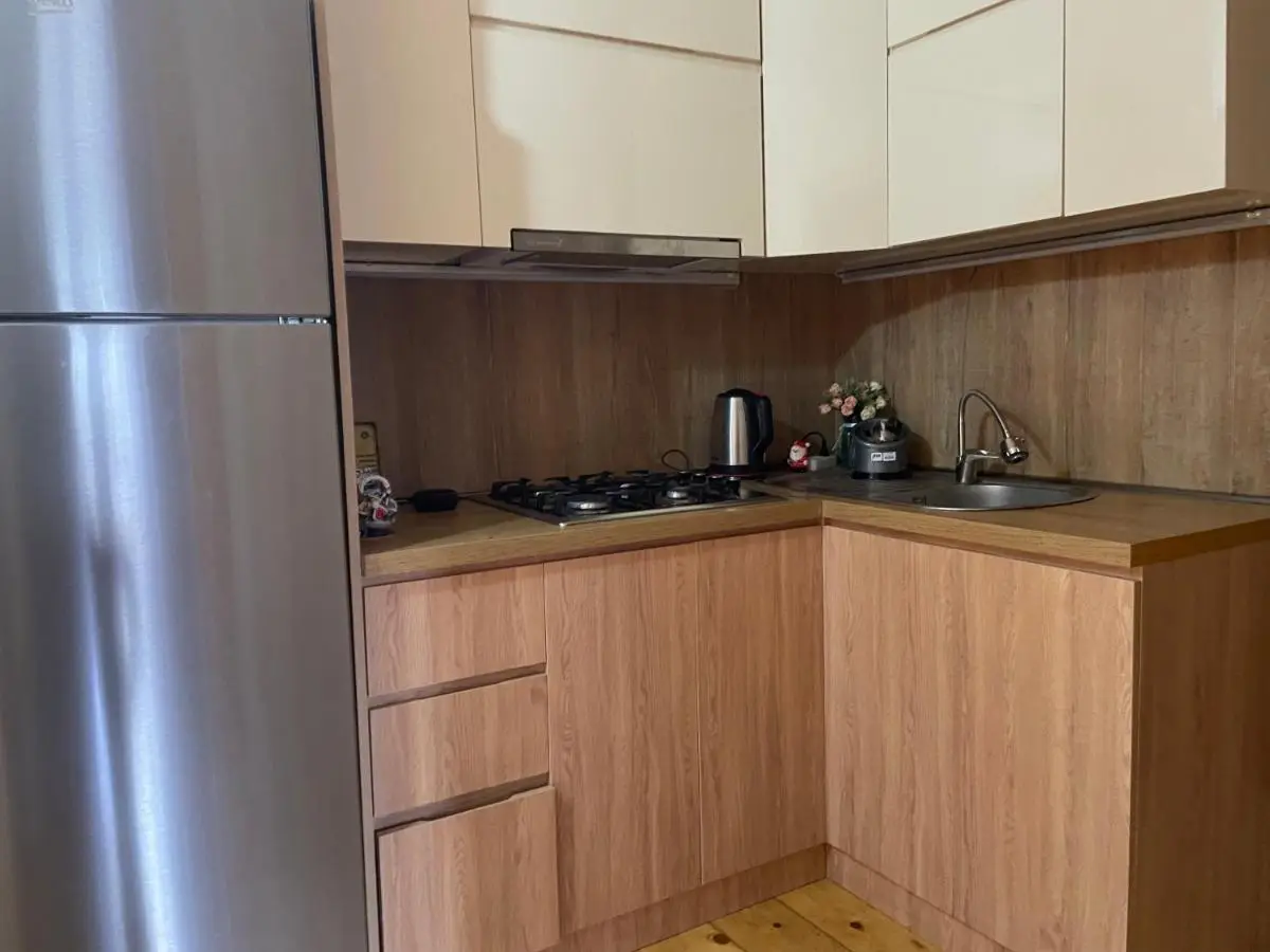 Isolated second floor for rent with separate kitchen and bathroom