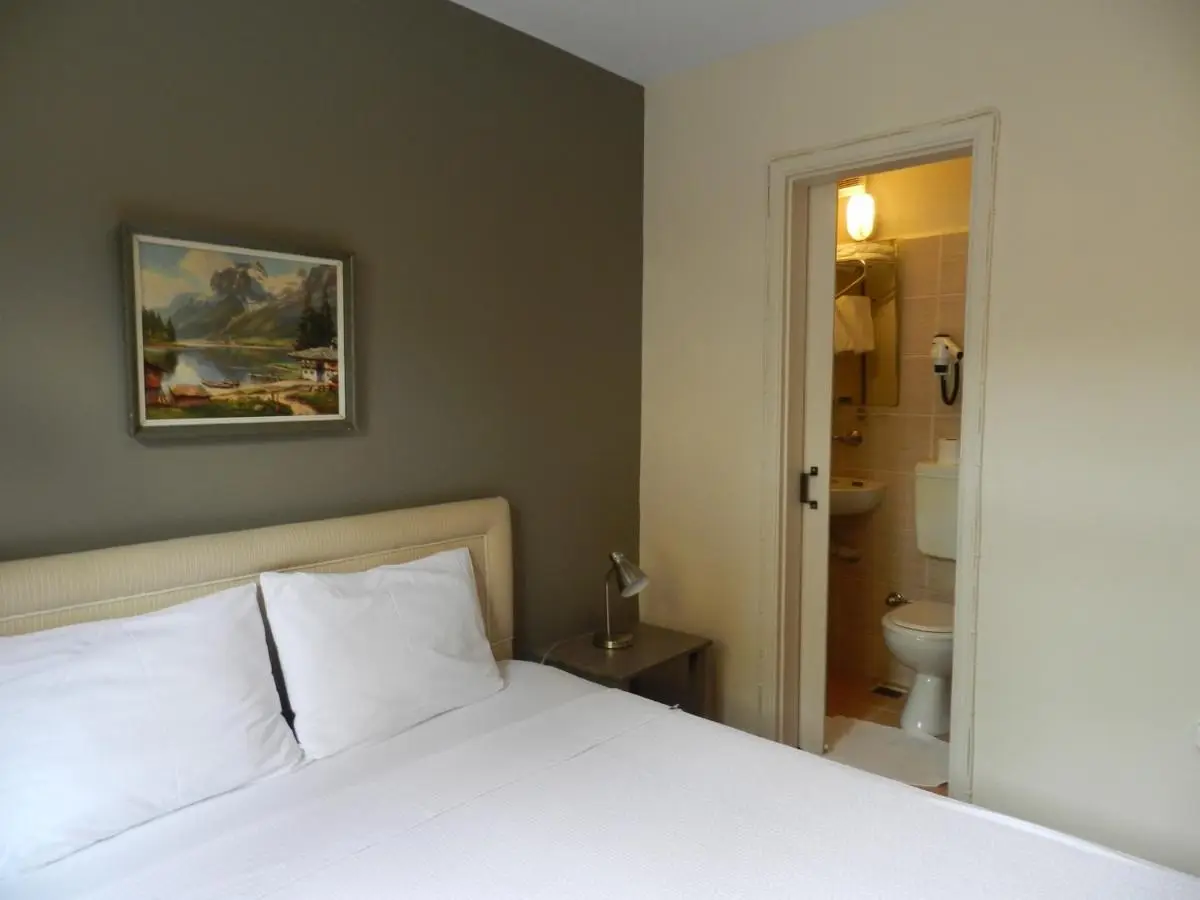 Berk Guest House - Grandma's House