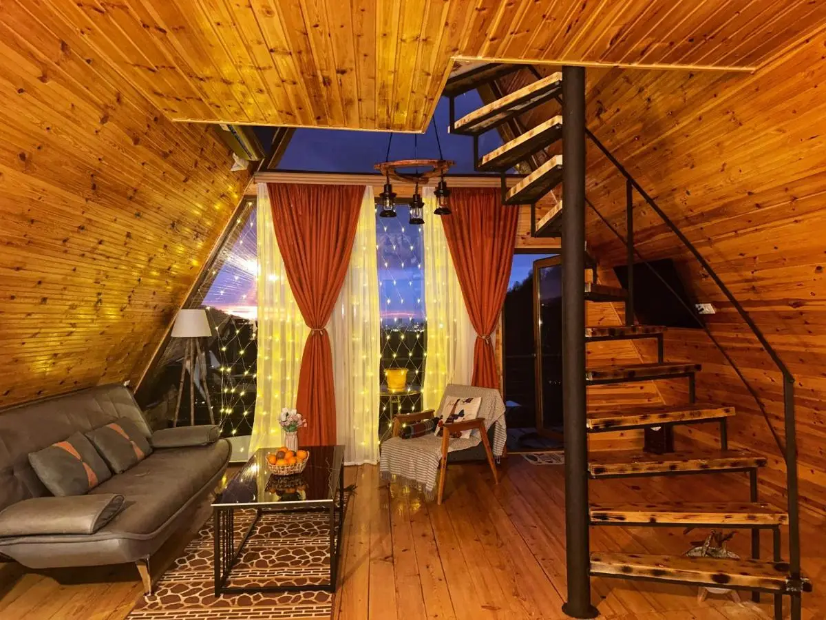 Wayside Cottage Livia