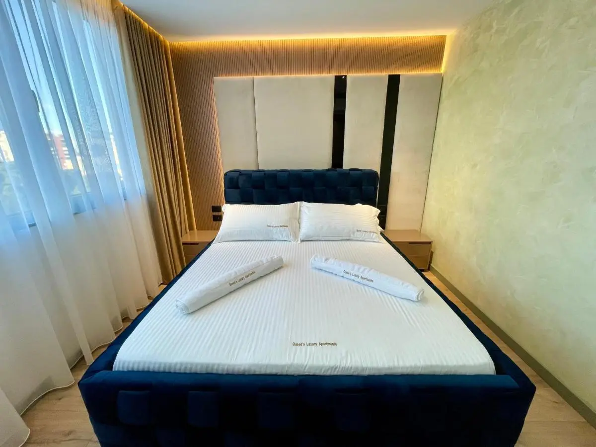 Queens Luxury Apartments Tirana