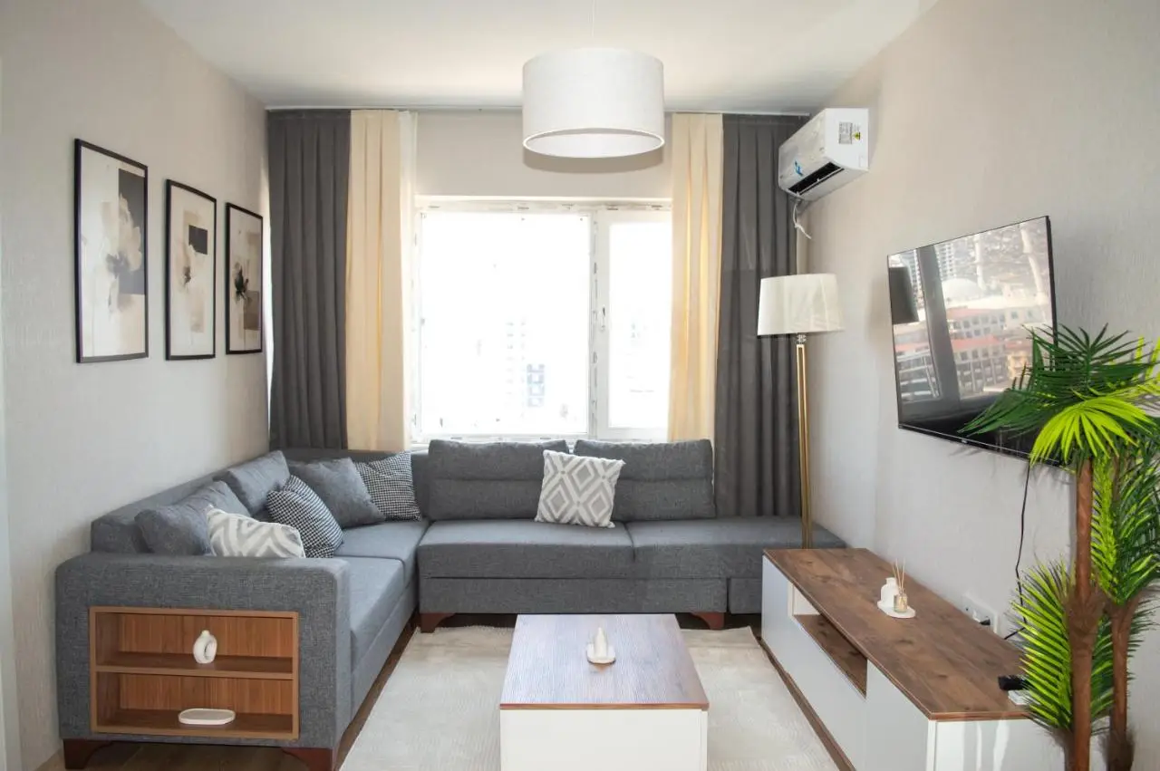 Luxe Suite AI28
