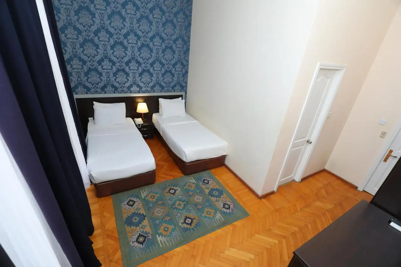 Azcot Hotel
