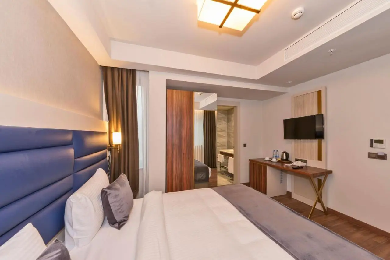 Golden Royal Hotel & SPA