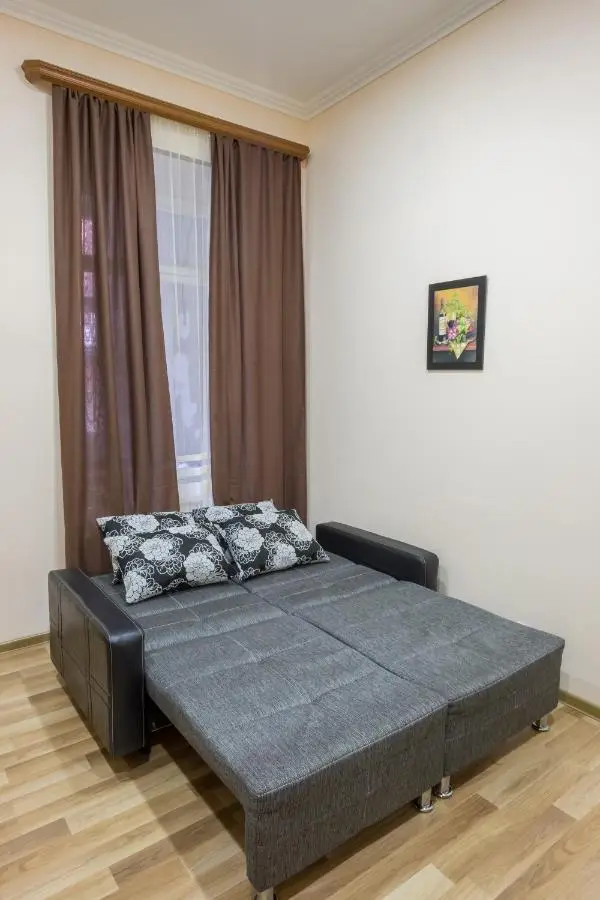 Vakhtang Gorgasali apartment