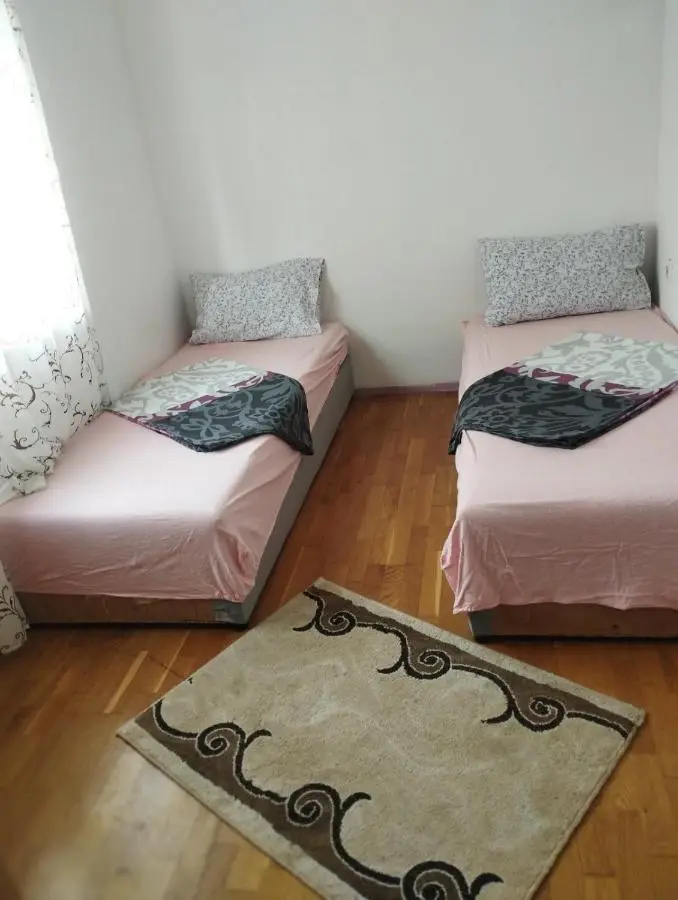 Riki Apartments