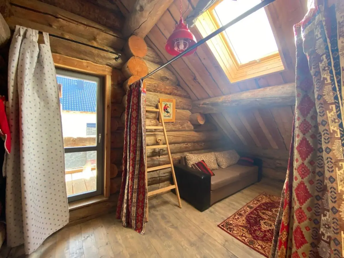 Mountain Cricket Chalets and Apartments Gudauri
