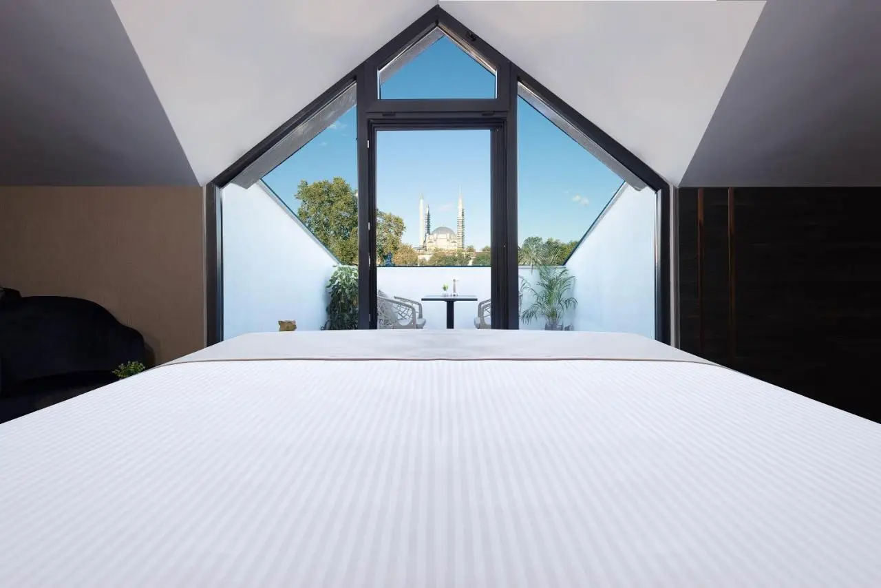WestDoor Hotel