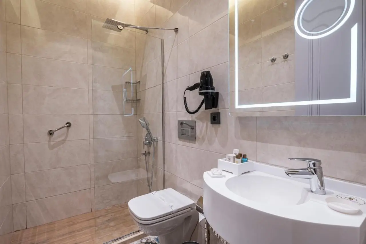 Pera Luna Premium Hotel