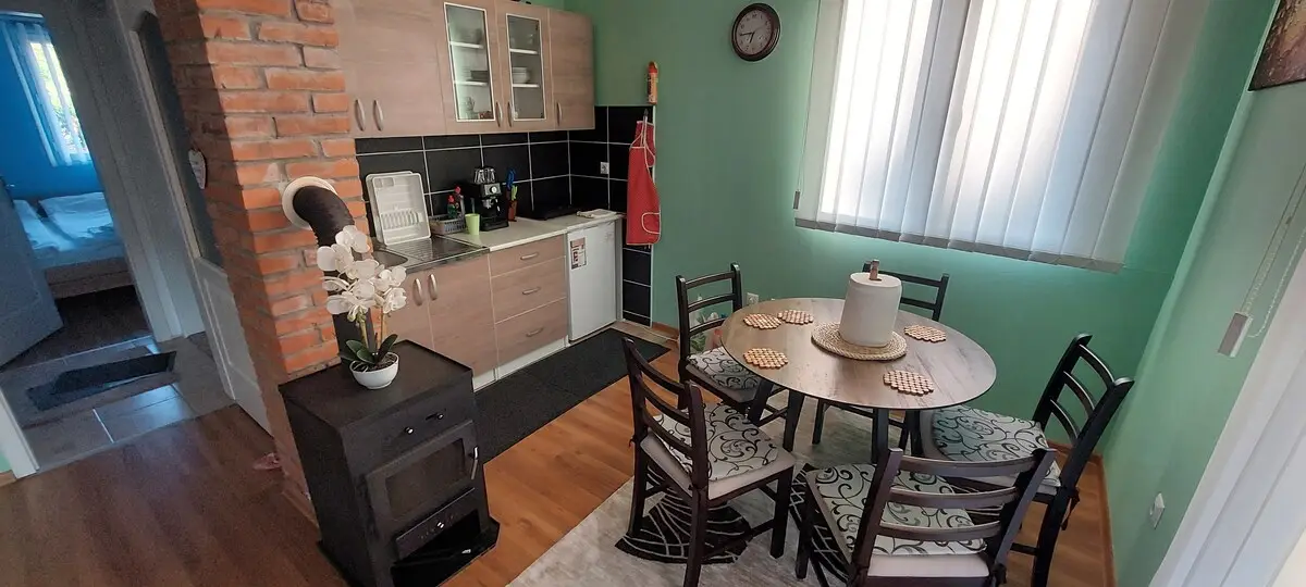 Lamija House
