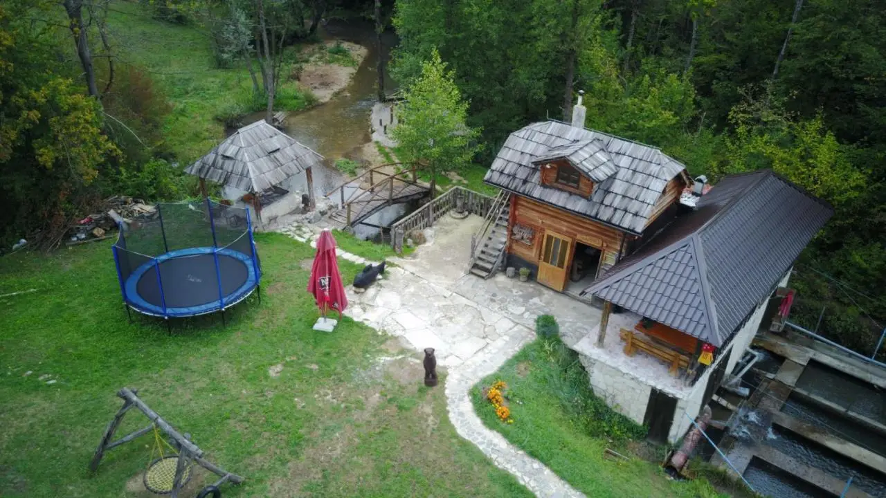 Etno kuce Miljevic