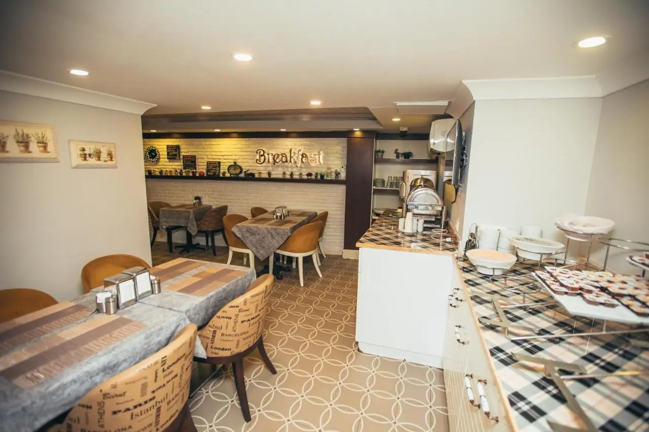 Just Inn Hotel