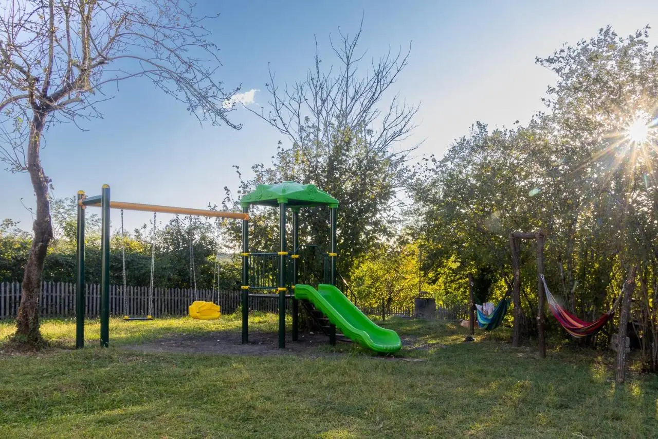 Renovated 3-bedroom House in Nature - Iskia Estate