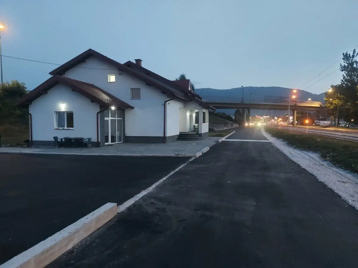 Maya Apartments