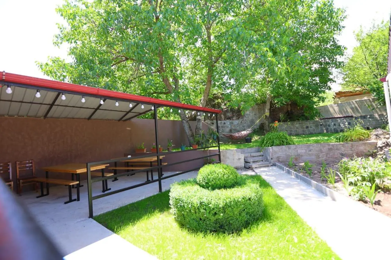 Tsiskari Guesthouse
