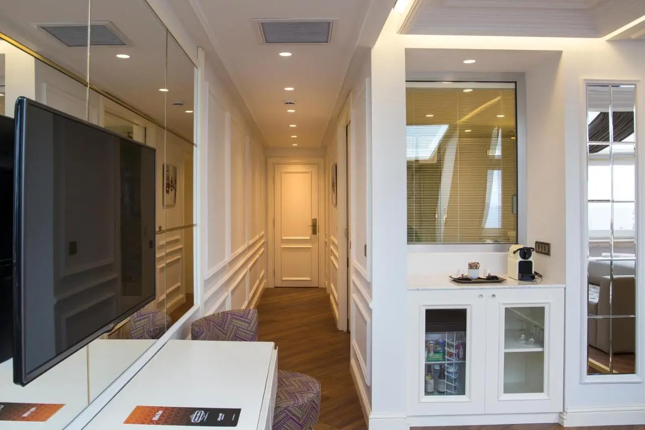 Mina Hotel - Special Category