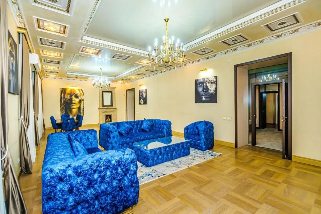 Four Seasson Apartment 2