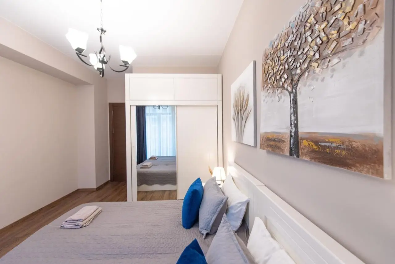 GG Home - new, cozy 2 bedroom apartment on 16th floor