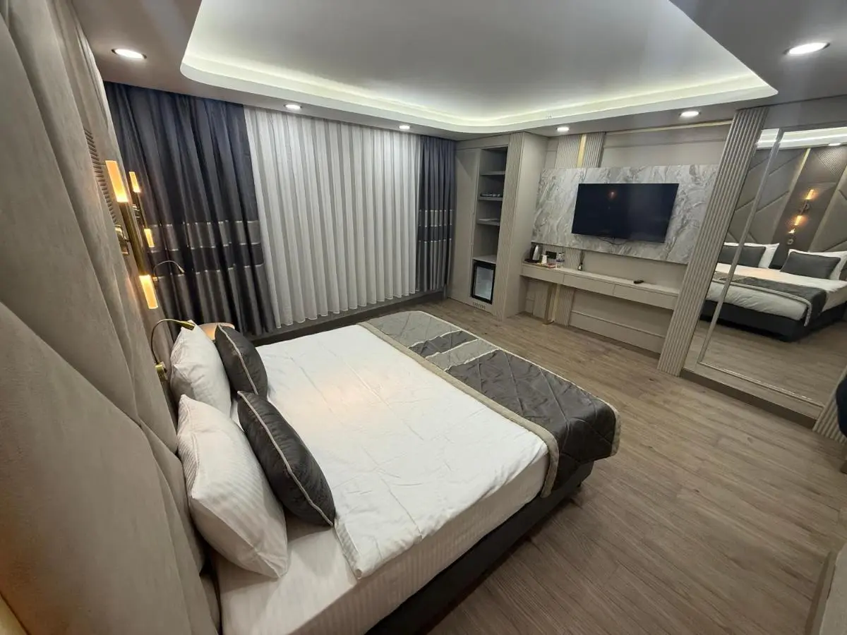 Elysia Plus Hotel
