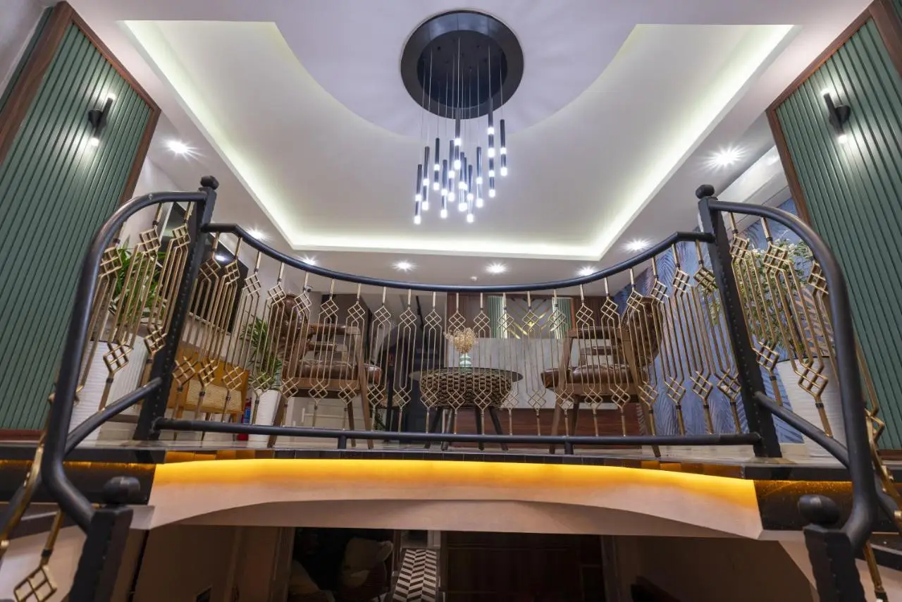THE MUA LUXURY HOMEs