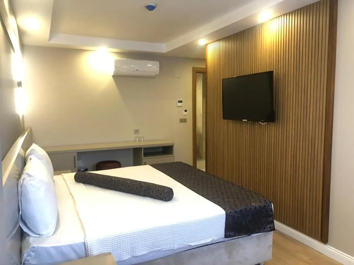 Grand İska Palace