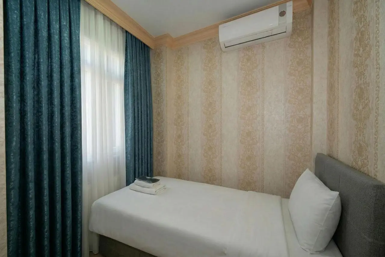 Maxwell Hotel