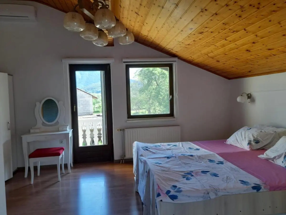 Amina River Apartment