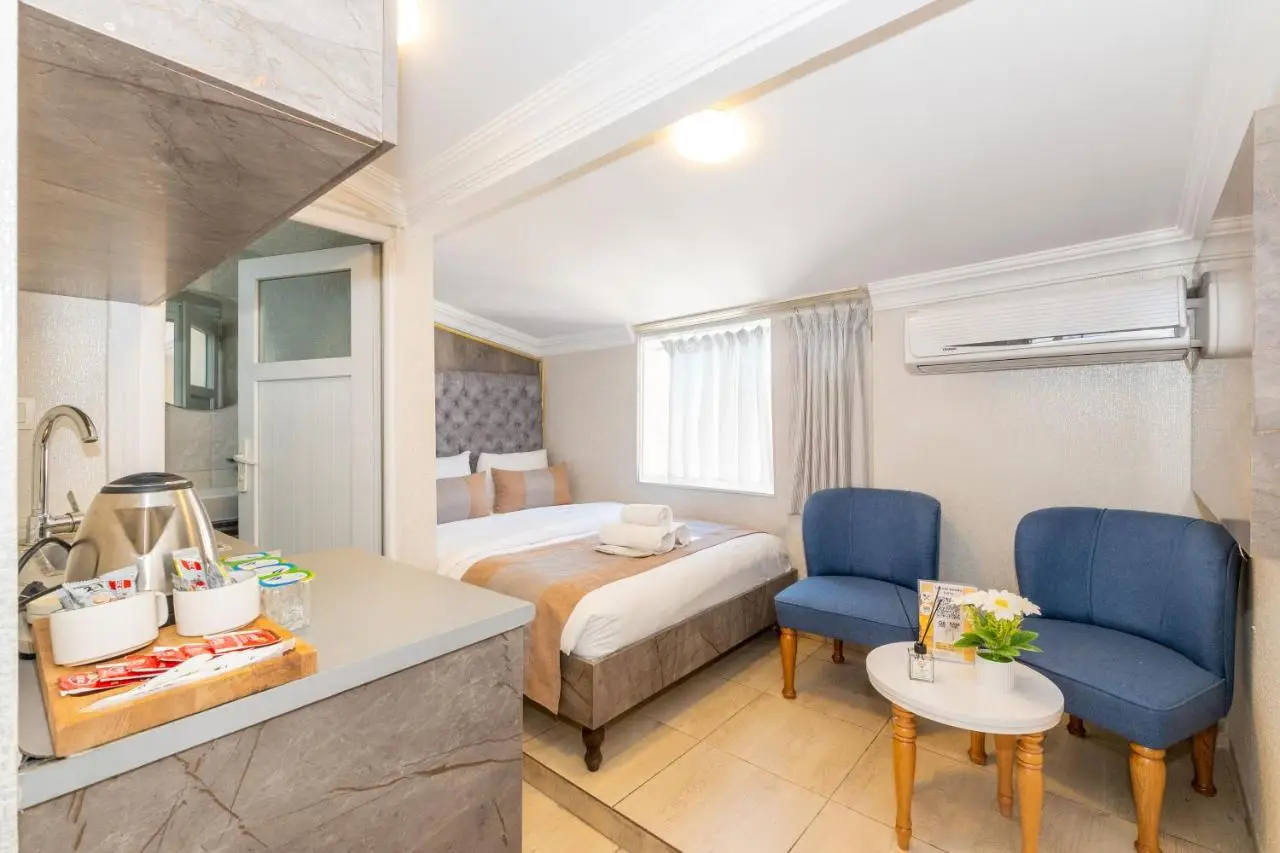BiRAND SUiT HOTEL