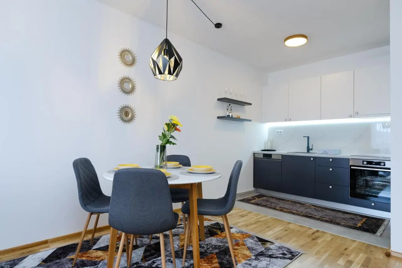Sara Apartments