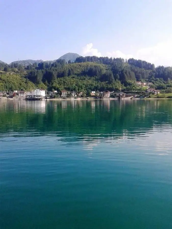 Dina apartman Jablaničko jezero